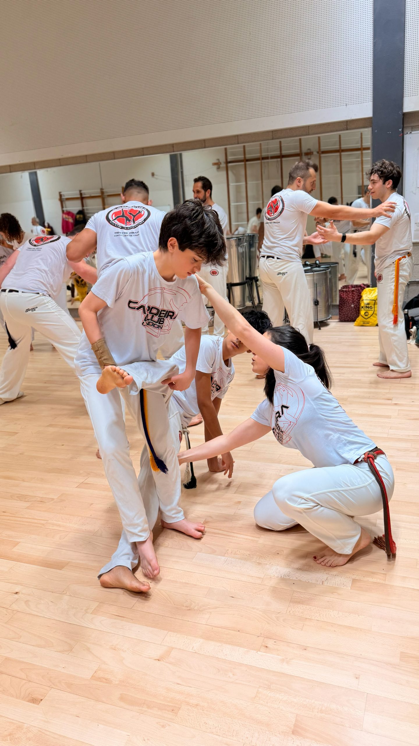 Children training Capoeira together