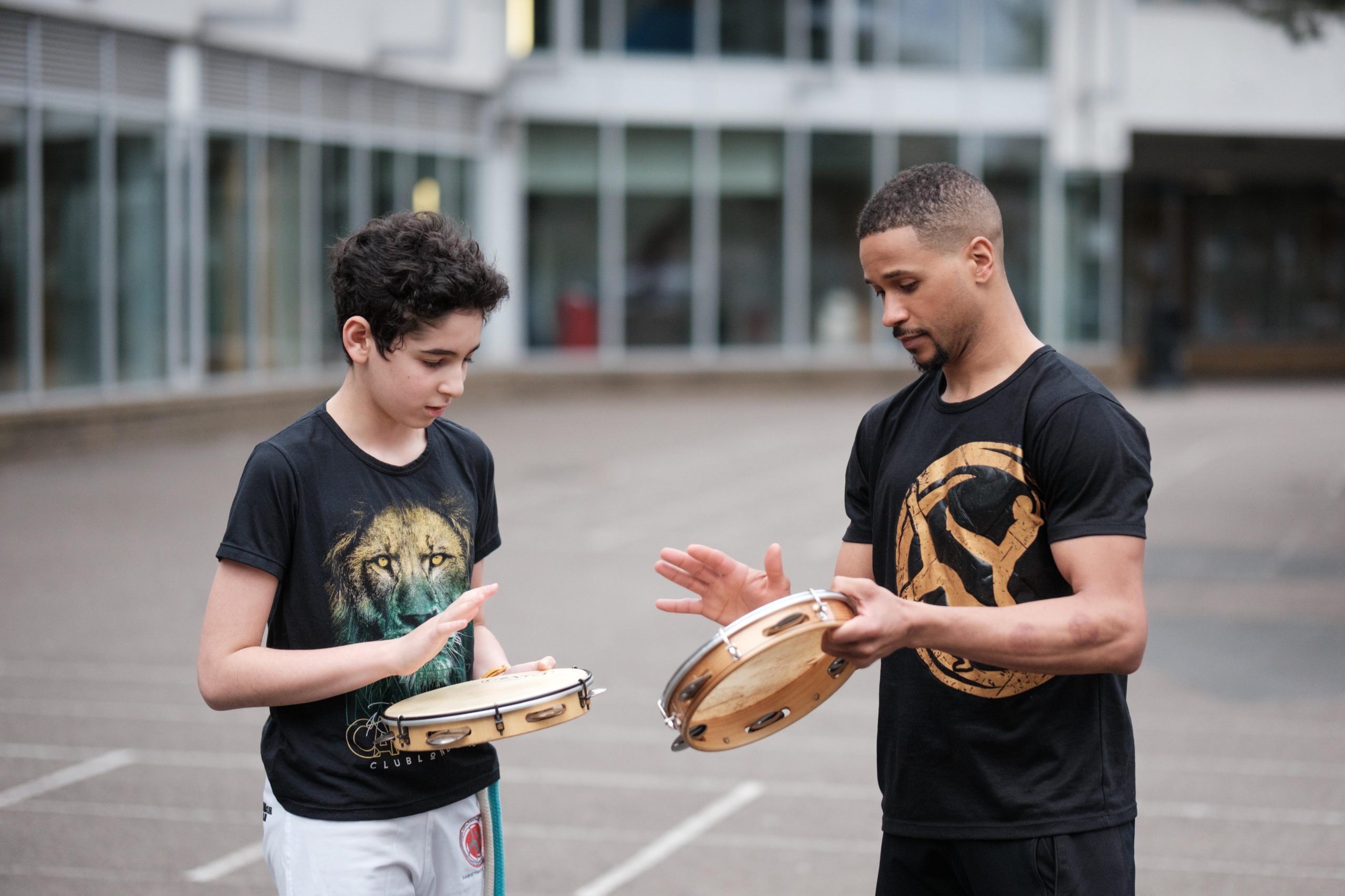 Small group capoeira training